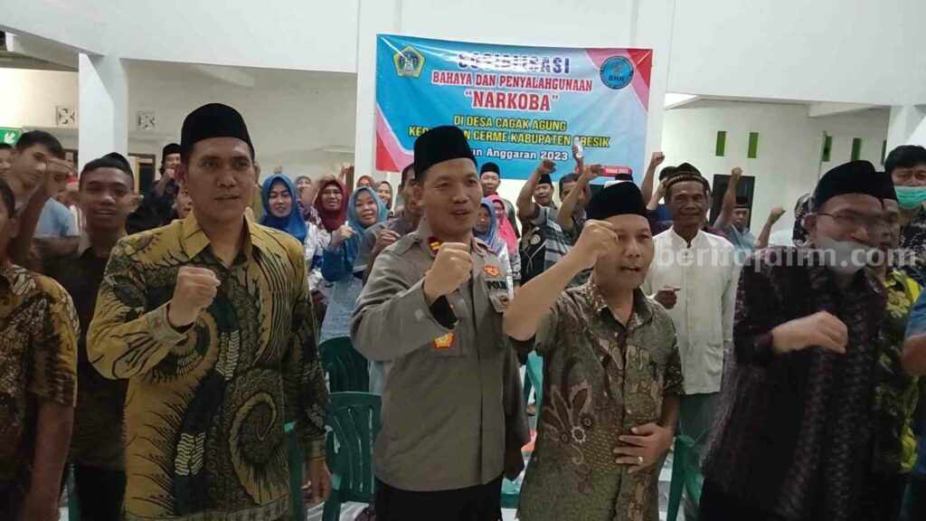 Ini Cara Polisi Gresik Cegah Penyalahgunaan Narkoba di Desa Pemerintah Desa Cagak Agung Gresik saat menggelar sosialisasi penyalahgunaan narkoba