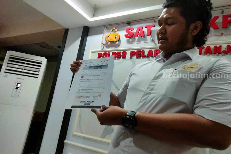 Terkuak! Pelajar Surabaya Jalankan Bisnis Prostitusi Online Anak-Anak, Segini Tarifnya Ipda Yoga Prihandono saat menunjukan berbagai barang bukti yang menjerat IP (17).