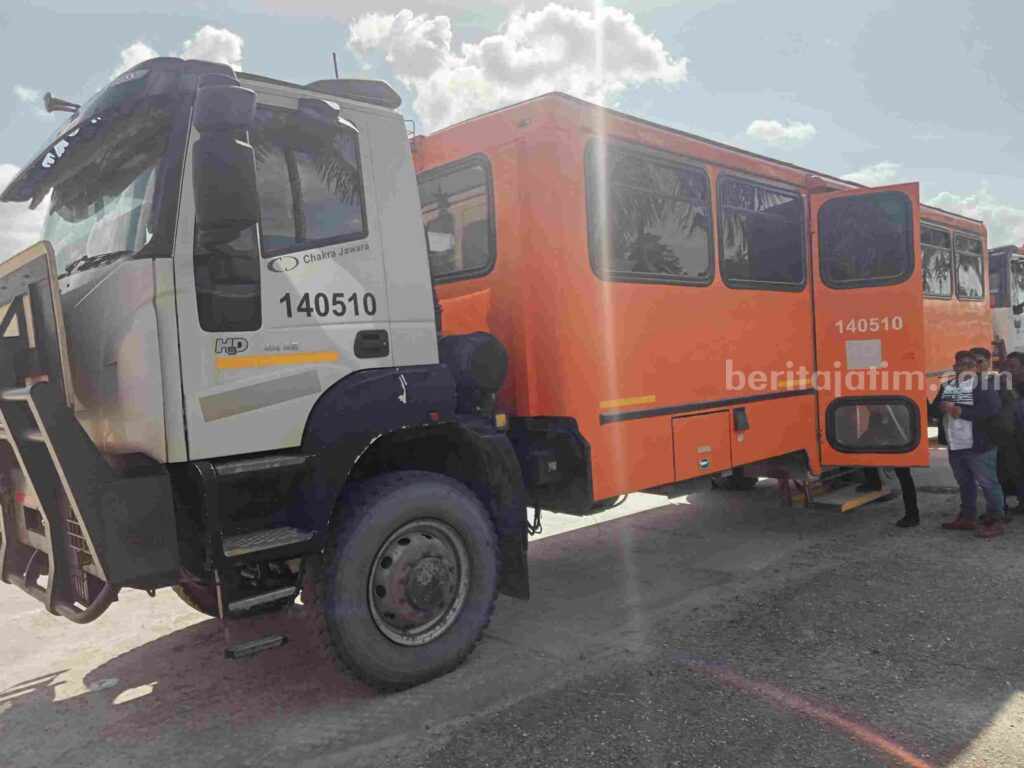 Blusukan Melihat Freeport Papua dan Sensasi Naik Bus Anti Peluru Freeport