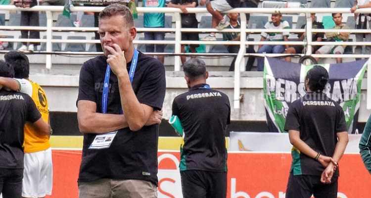 Josep Gombau, pelatih Persebaya. (Way)