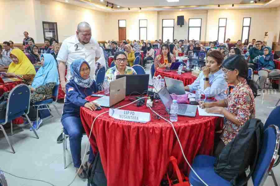 LaNyalla: Kita Butuh SDM Kompetitif dan Berhati Indonesia LaNyalla pekerja migran