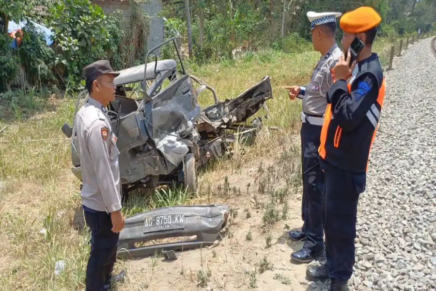 Kecelakaan KA di Blitar-Madiun Marak, 22 Nyawa Melayang Laka Blitar