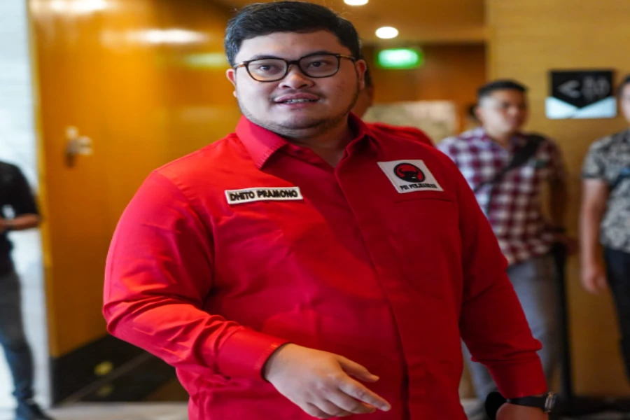 Mas Dhito