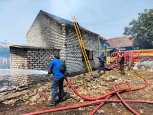 Kebakaran 3 rumah di Kalianget