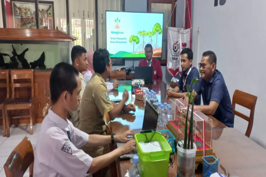 Siswa SMK Telkom Malang Buat Inovasi Pelestarian Ekosistem Manggrow SMK Telkom