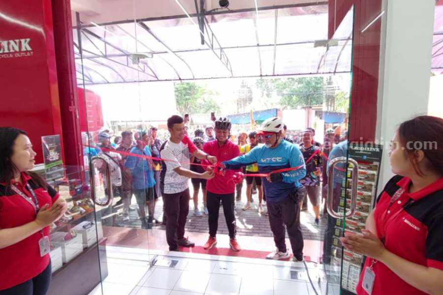 Peresmian toko Rodalink Madiun di lokasi baru yakni Jalan MT Haryono 26, Mojorejo, Kota Madiun, Minggu (8/10/2023)