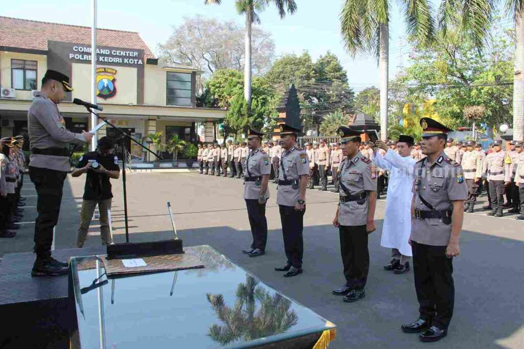 Gerbong Mutasi Polres Kediri Kota Bergerak, Ini 2 Pejabat Baru Polres Kediri Kota