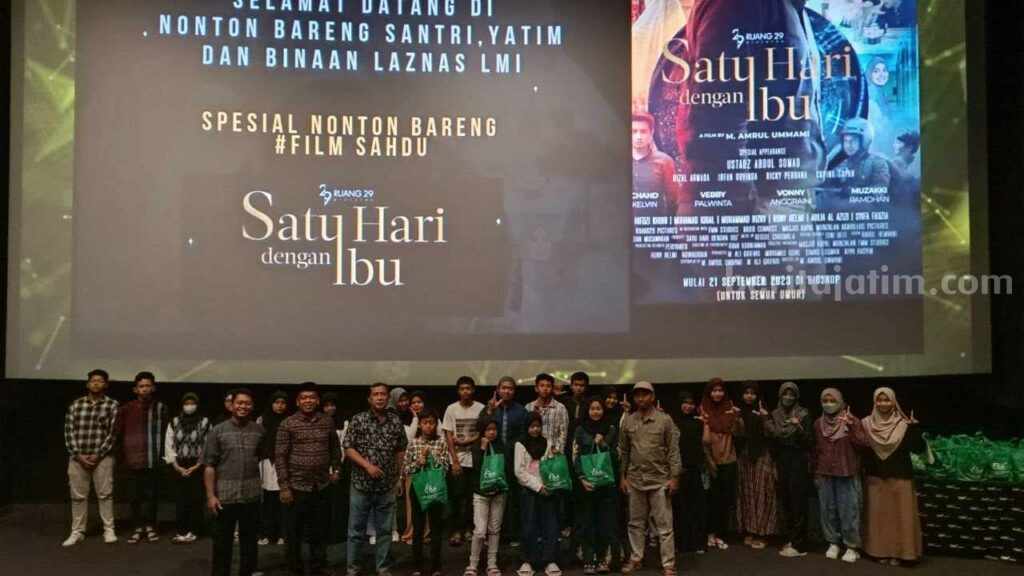 Puluhan Anak Yatim Dhuafa Menangis Usai Nobar Film Satu Hari dengan Ibu Kediri
