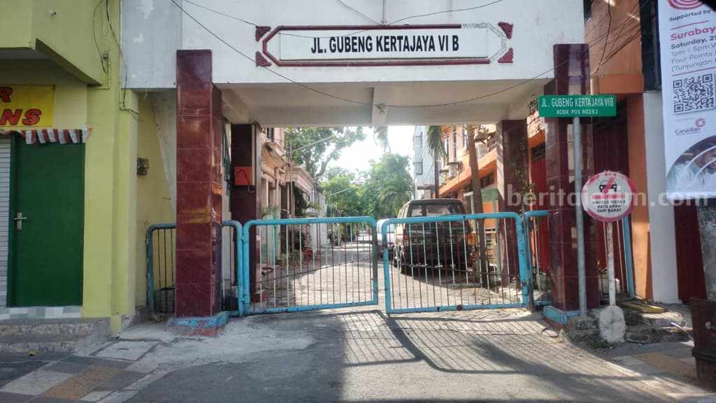 Jalan Gubeng Kertajaya gang 6B yang sebelumnya ditutup.