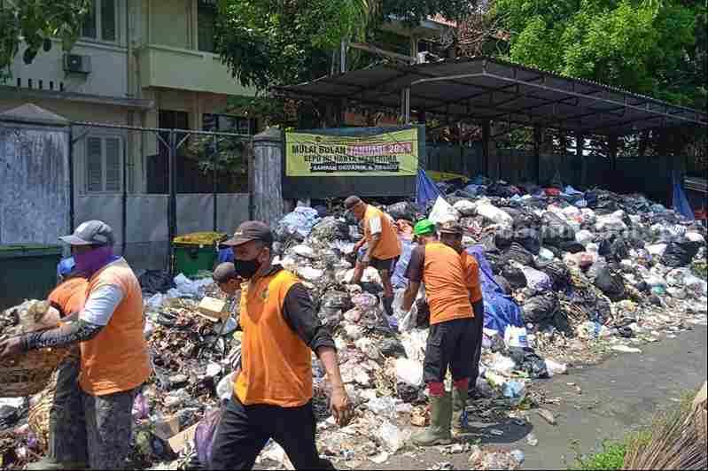 gunungan sampah