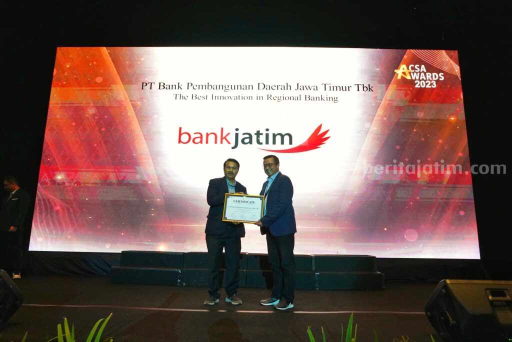 Bank Jatim Raih Penghargaan CSA Awards 2023, Bukti Keberhasilan Transformasi Lima Pilar