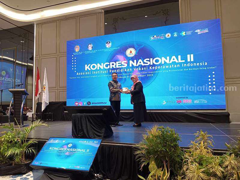 Pemprov Jatim Dorong Kompetensi Perawat Berdaya Saing Global Jatim