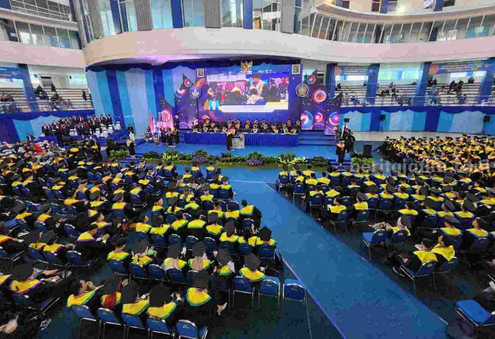Wisuda ke-64 Polinema diikuti sebanyak 654 orang (Foto: Dani Alifian/beritajatim.com)