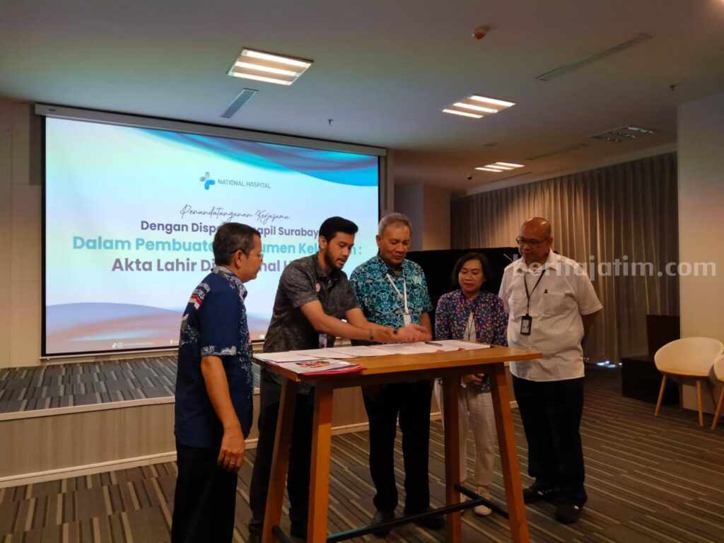 Dispendukcapil dan NH Surabaya Permudah Urus Akta Lahir