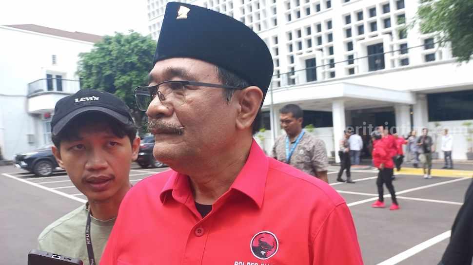 Djarot Saiful Sebut Pohon Beringin Tumbang di Solo Isyarat Langitan Ketua DPP PDI Perjuangan, Djarot Saiful Hidayat