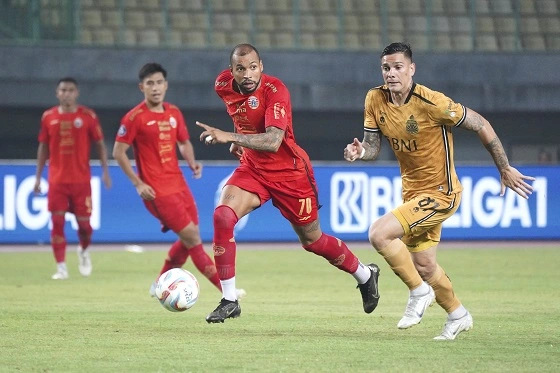 Gustavo Almeida sudah dimainkan saat Persija menghadapi Bhayangkara FC di pekan ke-20 Liga 1. ) Foto: Persija)