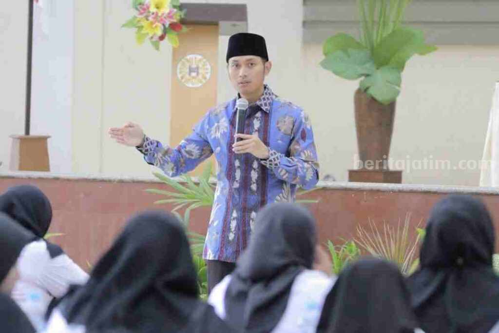 Bupati Tuban Aditya Halindra Faridzky saat memberikan arahan untuk masa orientasi PPPK.