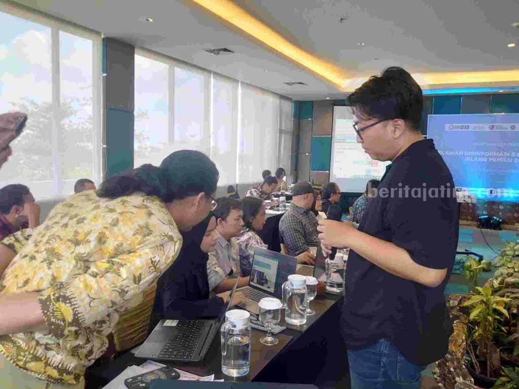 Peserta Cek Fakta