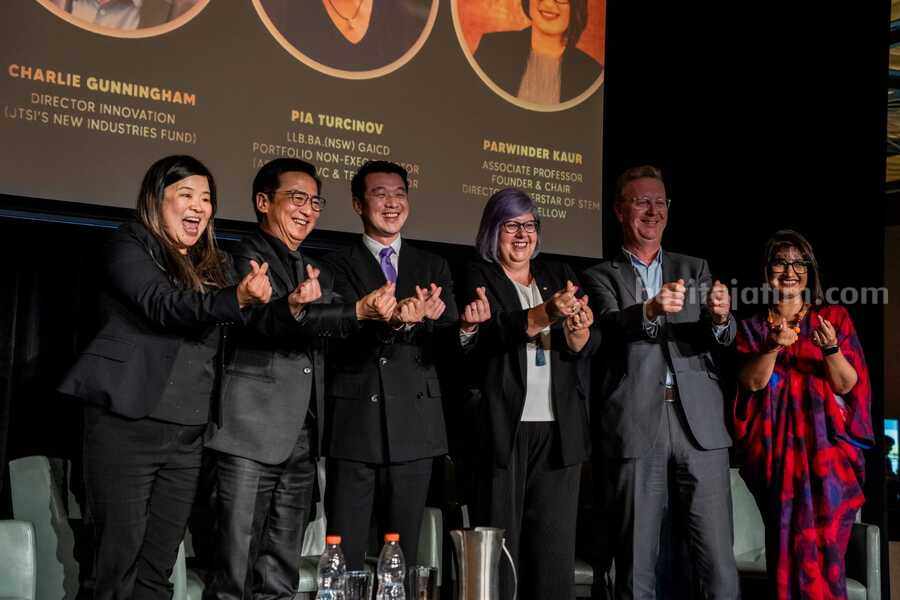 ICCWA Gelar Golden Group Indonesian Entrepreneur Summit 2023 ICCWA Gelar Golden Group Indonesian Entrepreneur Summit 2023- (Hengki Setiawan).