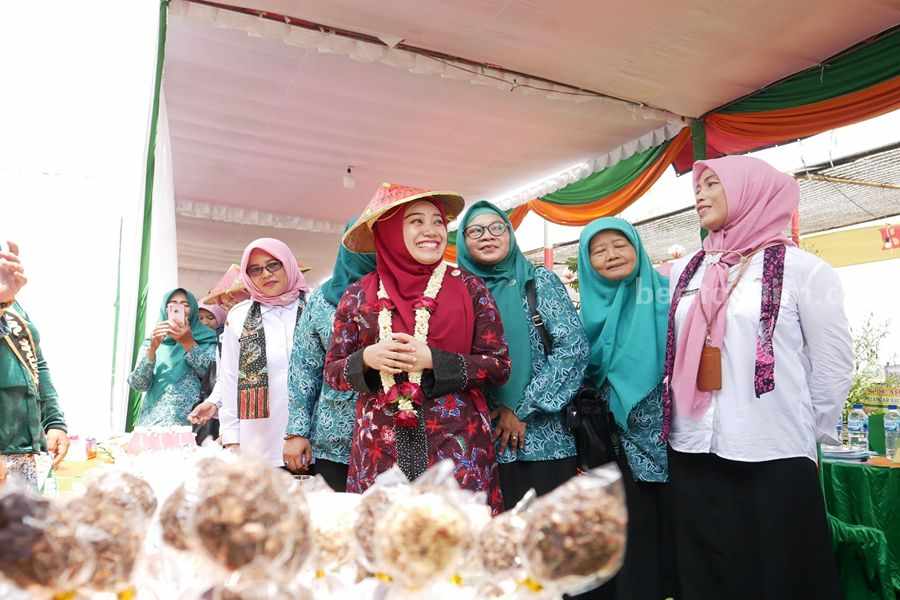 Ketua TP PKK Kab. Sidoarjo Hj. Sa'adah Ahmad Muhdlor (Ning Sasha)