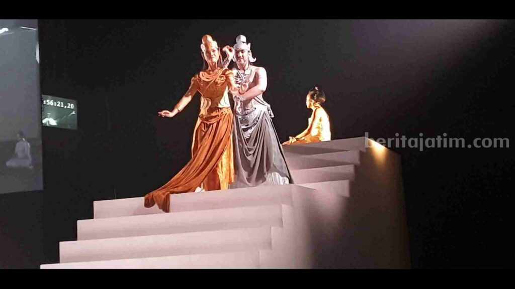 Pementasan Opera Majapahit, Gayatri Sang Sri Rajapatni di Pusat Informasi Majapahit Kecamatan Trowulan, Kabupaten Mojokerto. [Foto : istimewa