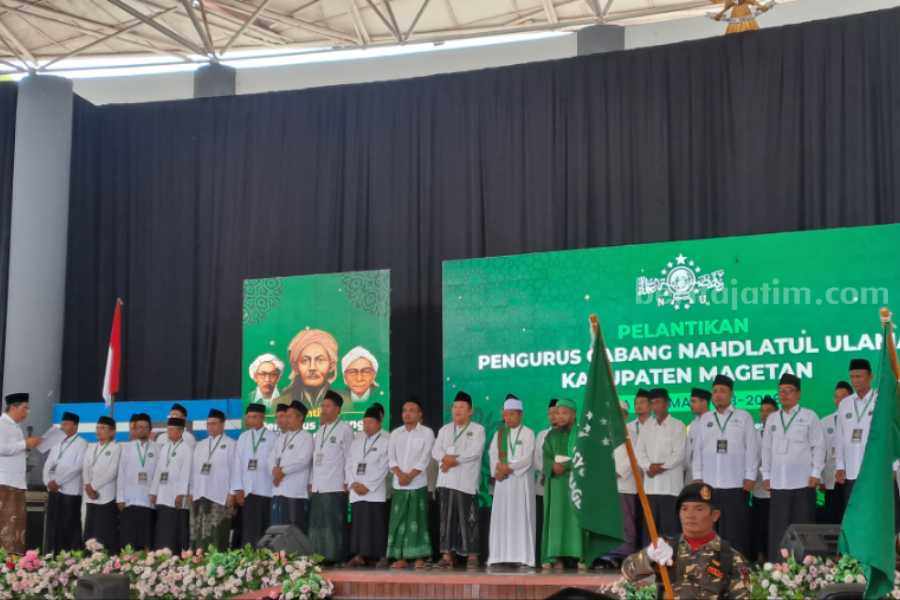 PCNU dan JATMAN Magetan Periode 2023 – 2028 Resmi Dilantik Caption: Pelantikan Pengurus PCNU dan JATMAN Magetan di GOR Ki Mageti, Minggu (5/11/2023)