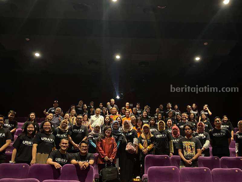 Ubaya Ajak Puluhan Guru SMA se-Surabaya Nobar Film Budi Pekerti Puluhan guru dari 30 SMA di Surabaya mengikuti nobar film Budi Pekerti di XXI Grand City Surabaya.