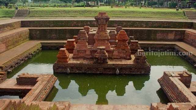 Caption : Candi Tikus di Desa Temon, Kecamatan Trowulan, Kabupaten Mojokerto. [Foto : Misti/beritajatim.com]