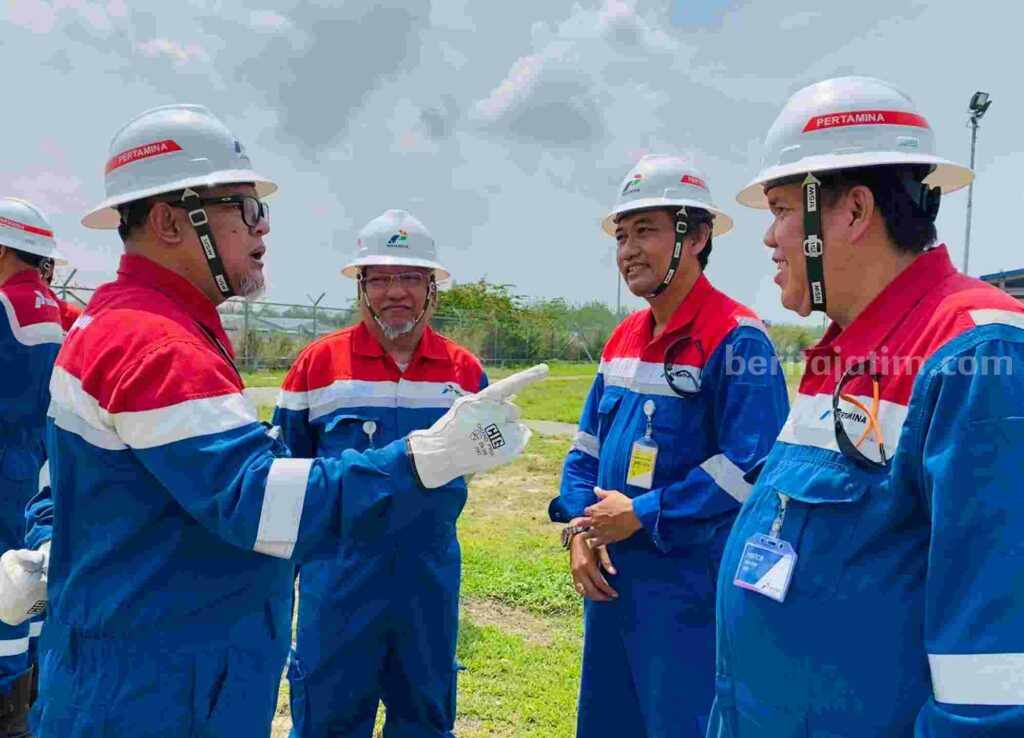 Komisaris Utama PT Pertamina EP Cepu (PEPC) Taufan Hunneman bersama rombongan saat melakukan kunjungan di GPF Pertamina EP Cepu.