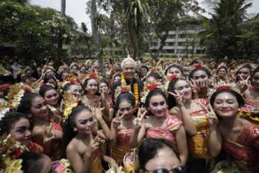 Calon presiden Ganjar Pranowo saat kunjungan ke Bali, Rabu (1/11/2023). (Dok. TPN)