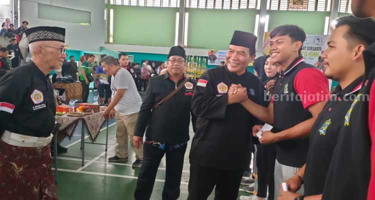 Sebanyak 791 Pesilat Muda Bersaing Tiket Porprov Jatim Mendatang BHS membuat kejuaraan Pencak Silat di Surabaya. (Way)