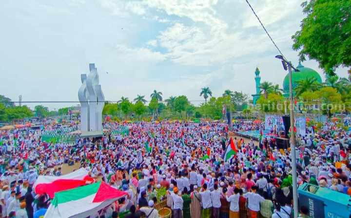 Warga Pamekasan Istighosah Bela Palestina