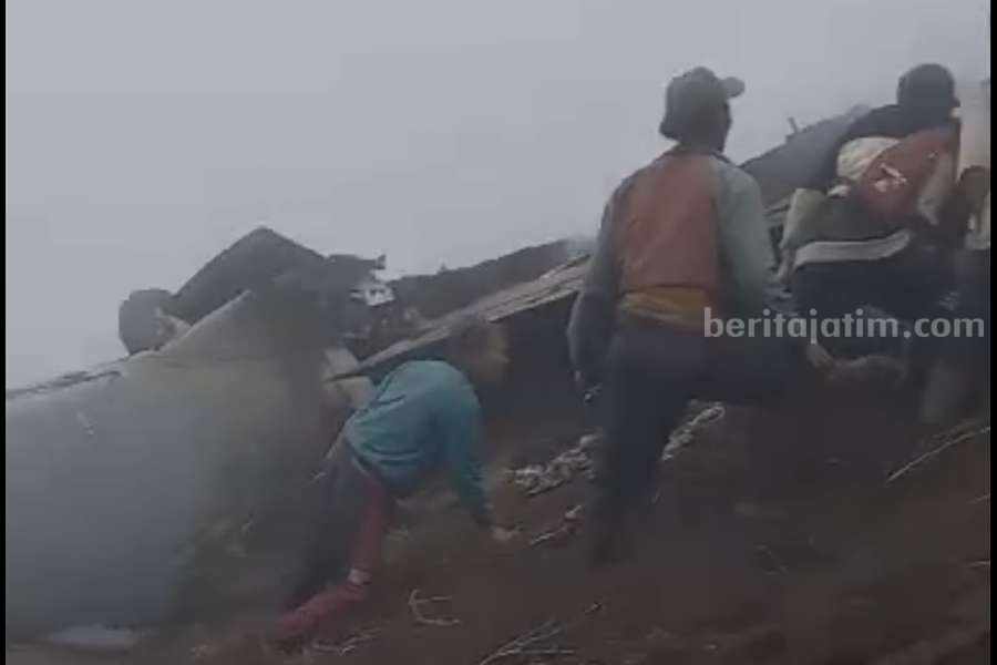 Bangkai Pesawat TT-3111 dan TT-3103 Belum Dievakuasi pasuruan