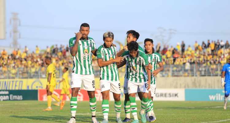 Deltras FC Sidoarjo saat raih kemenangan di Stadion Gelora Joko Samudro. (Beritajatim-Wahyu H)