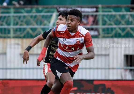 Lagi, Madura United Gagal Amankan Poin di SGB