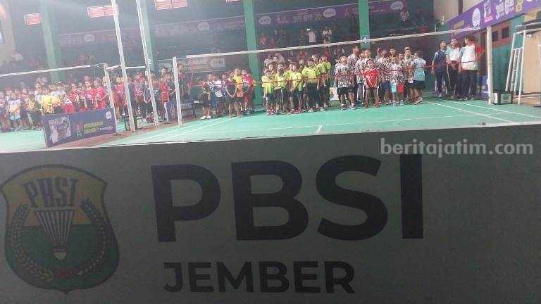 Ratusan Bocah dan Remaja Ikuti Kejurkab Bulutangkis Jember Tanpa APBD