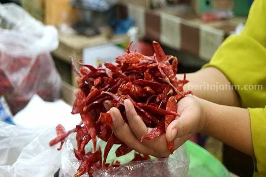 Cabai Rawit Mahal, Warga Ponorogo Beralih ke Cabai Kering Cabai kering mulai diminati pembeli usai harga cabai segar mengalami kenaikan. (Foto/Istimewa)