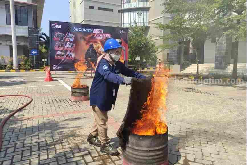 SIG Tuban Gelar Fire Fighter Training Antisipasi Kebakaran SIG kebakaran
