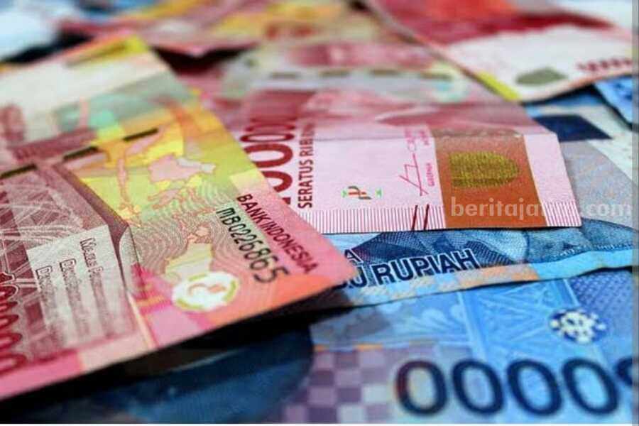 Ilustrasi uang UMP 2024 (Pixabay)