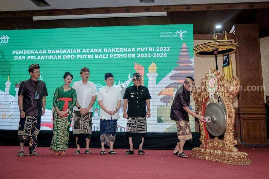 Menteri Sandiaga Uno Hadiri Rakernas PUTRI 2023 wisata