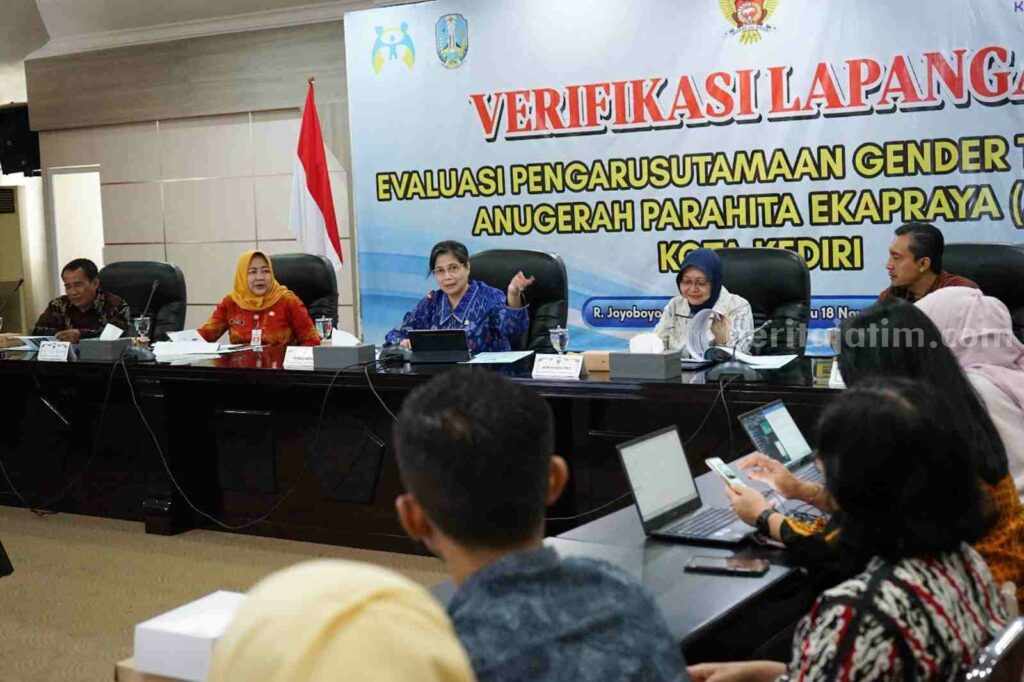 Pj Wali Kota Kediri Zanariah Paparkan Impelemtasi PUG