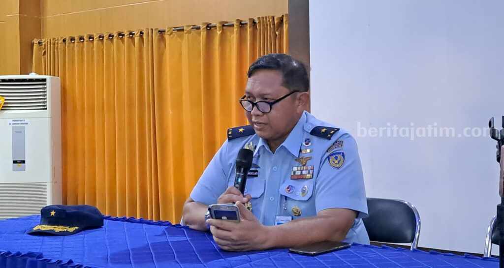 Kepala Dinas Penerangan TNI Angkatan Udara Marsma TNI Agung Sasongkojati (Beritajatim.com- Lucky Aditya)