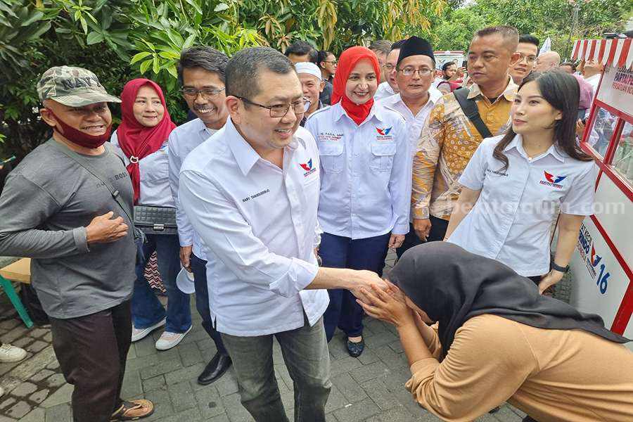 Ketum Perindo HT didampingi Ketua DPW Perindo Jatim Faida dan Caleg DPR RI Angela