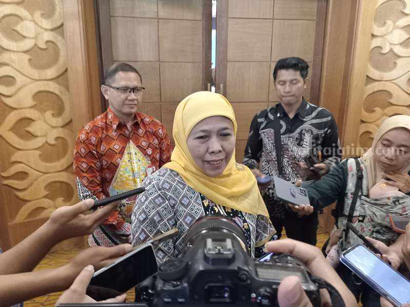 Gubernur Jatim Khofifah Indar Parawansa.