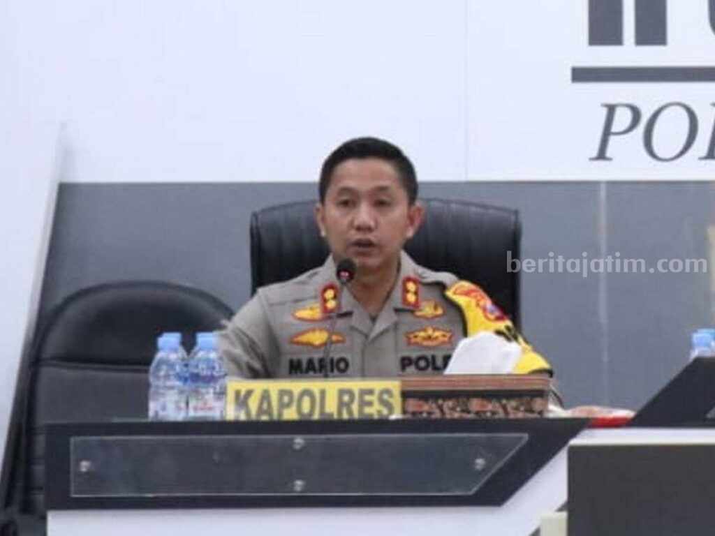 Kapolres Bojonegoro AKBP Mario Prahatinto.