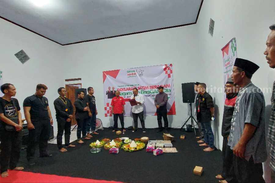 Jatim Beragam Magetan-Ngawi Bakal Garap 24 Program Menangkan Ganjar-Mahfud Deklarasi Jatim Beragam Magetan di Posko Pemenangan Ganjar Mahfud Kelurahan Tawanganom, Kecamatan/Kabupaten Magetan, Kamis (28/12/2023)