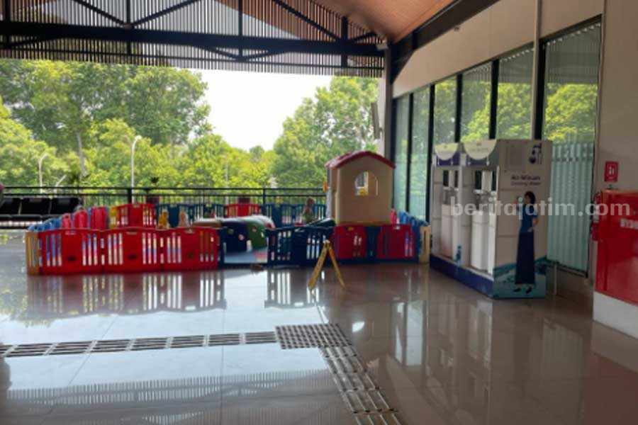 Area bermain di Stasiun Malang yang disediakan oleh PT KAI Daop 8 Surabaya.