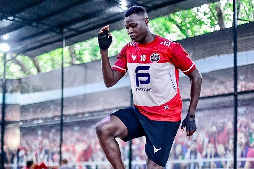 Ezechiel Ndouasel telah mencetak delapan gol untuk FC Bekasi City di kompetisi Liga 2. Foto: PT LIB