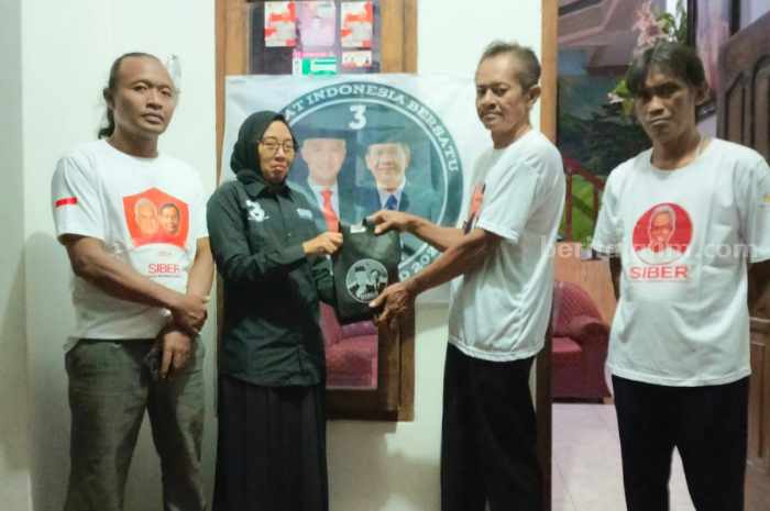 SIBER Kediri Sosialisasi Program Ganjar – Mahfud 1 Sarjana Untuk 1 Gakin FotoJet (29)