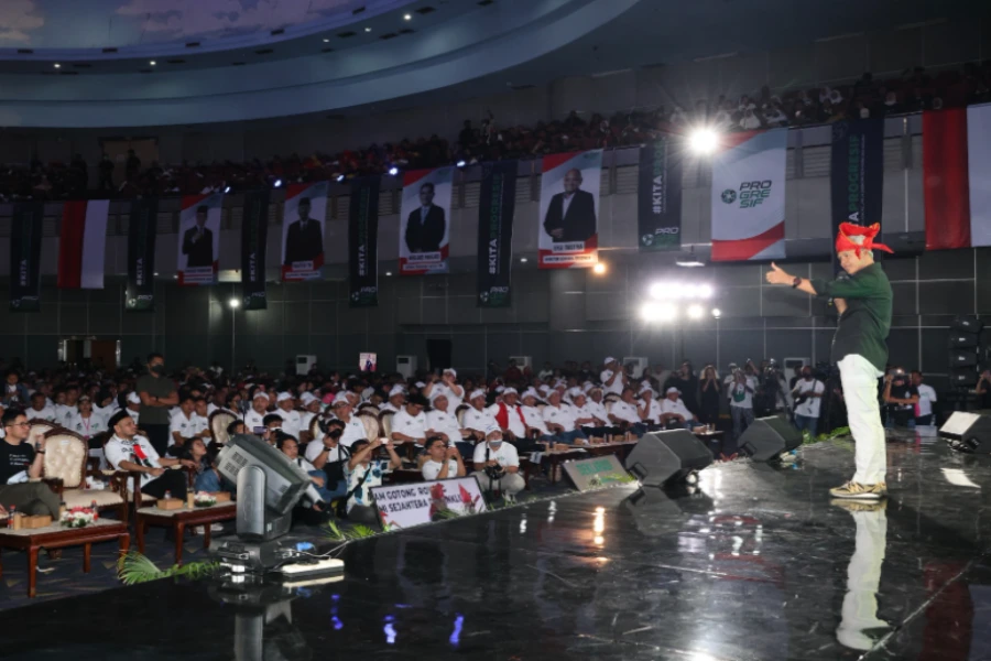 Gandeng Pengusaha, Ganjar Siap Kembangkan KUR Murah dan Kredit Lapak untuk UMKM Nasional